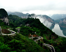 磅礴烏蒙山，瑰麗烏江源——畢節試驗區旅游總體規劃